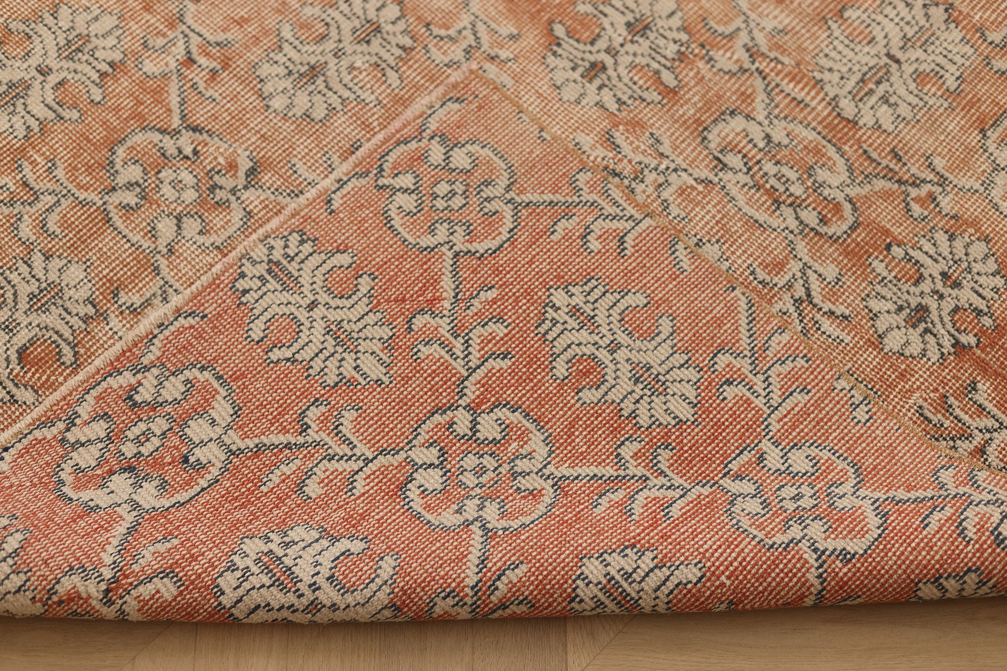 Vintage Isparta Turkish Area Rug 5x9 ft — Orange & Gray Floral