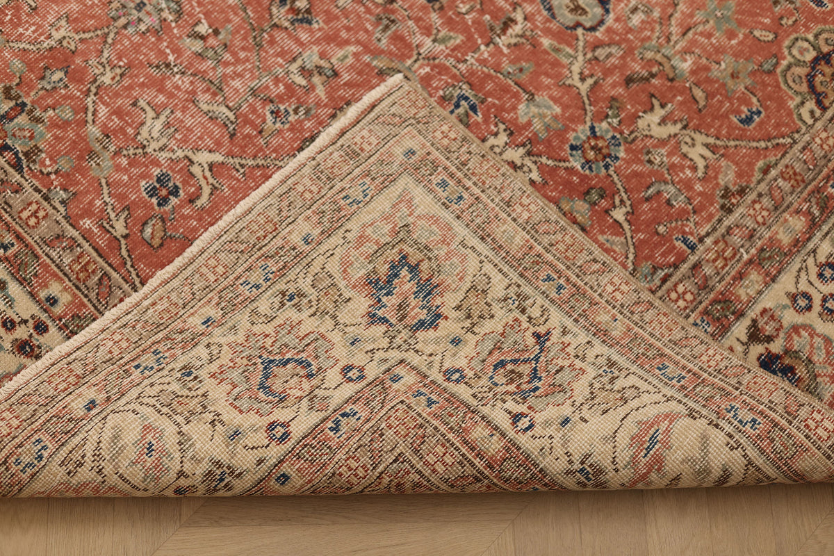 Vintage Isparta Turkish Area Rug 7x9 ft — Red Floral