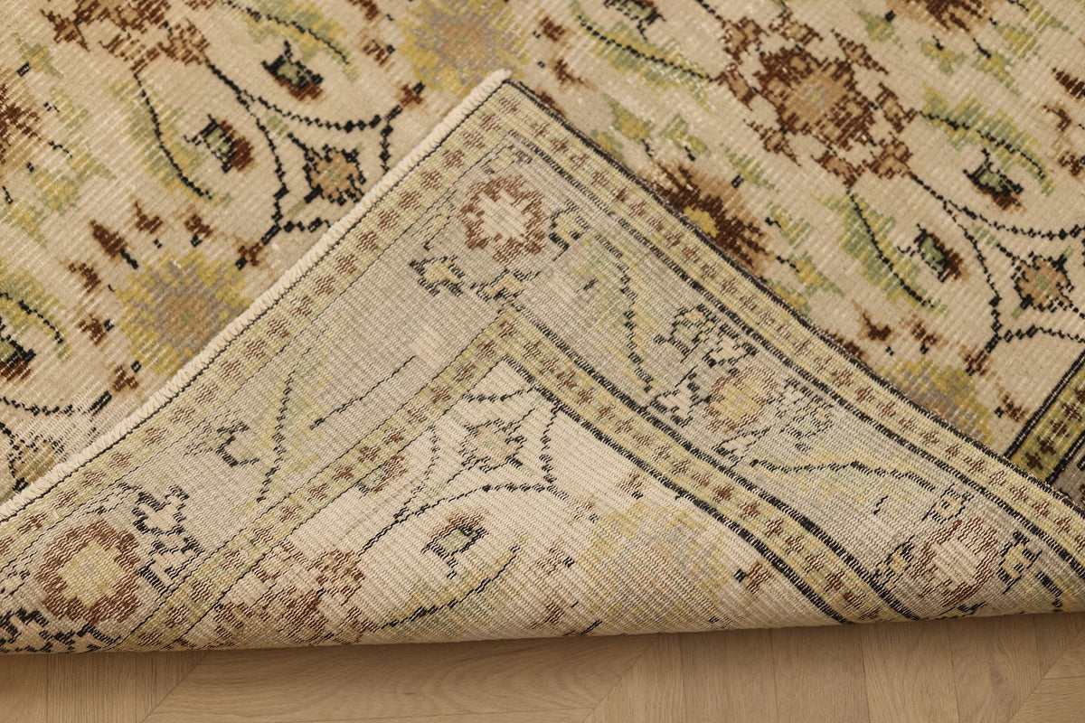 Vintage Manisa Turkish Area Rug 6x9 ft — Beige & Green Floral