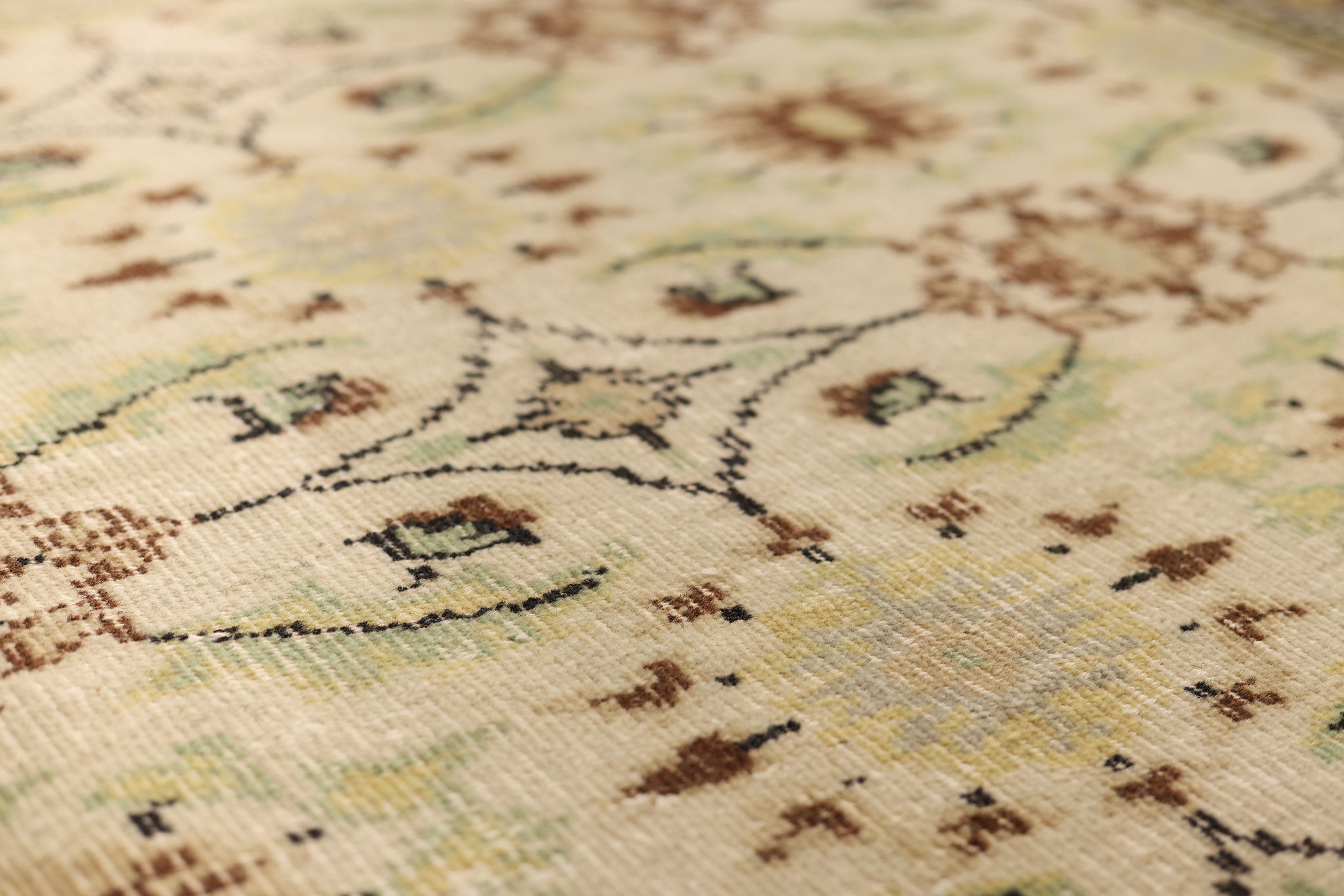 Vintage Manisa Turkish Area Rug 6x9 ft — Beige & Green Floral