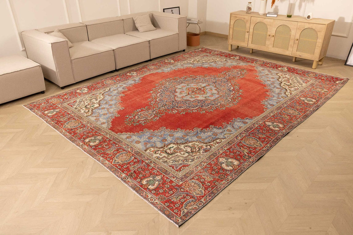 Vintage Southeastern Persian Style Oversize Rug 10x13 ft — Red & Blue Medallion