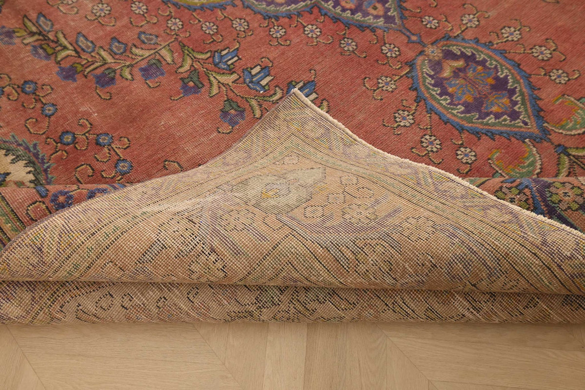 Vintage Southeastern Persian Style Oversize Rug 9x13 ft — Pink & Blue Medallion