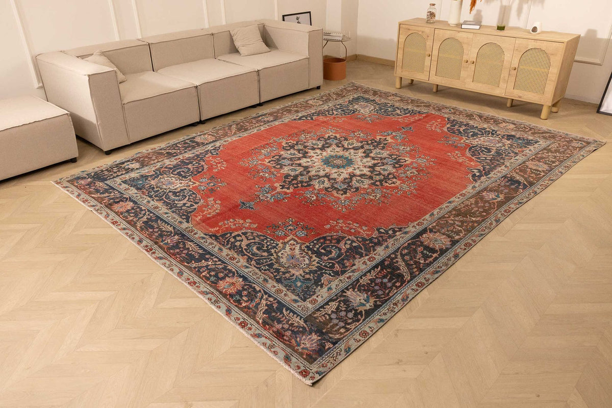 Vintage Southeastern Persian Style Oversize Rug 9x12 ft — Red & Blue Medallion