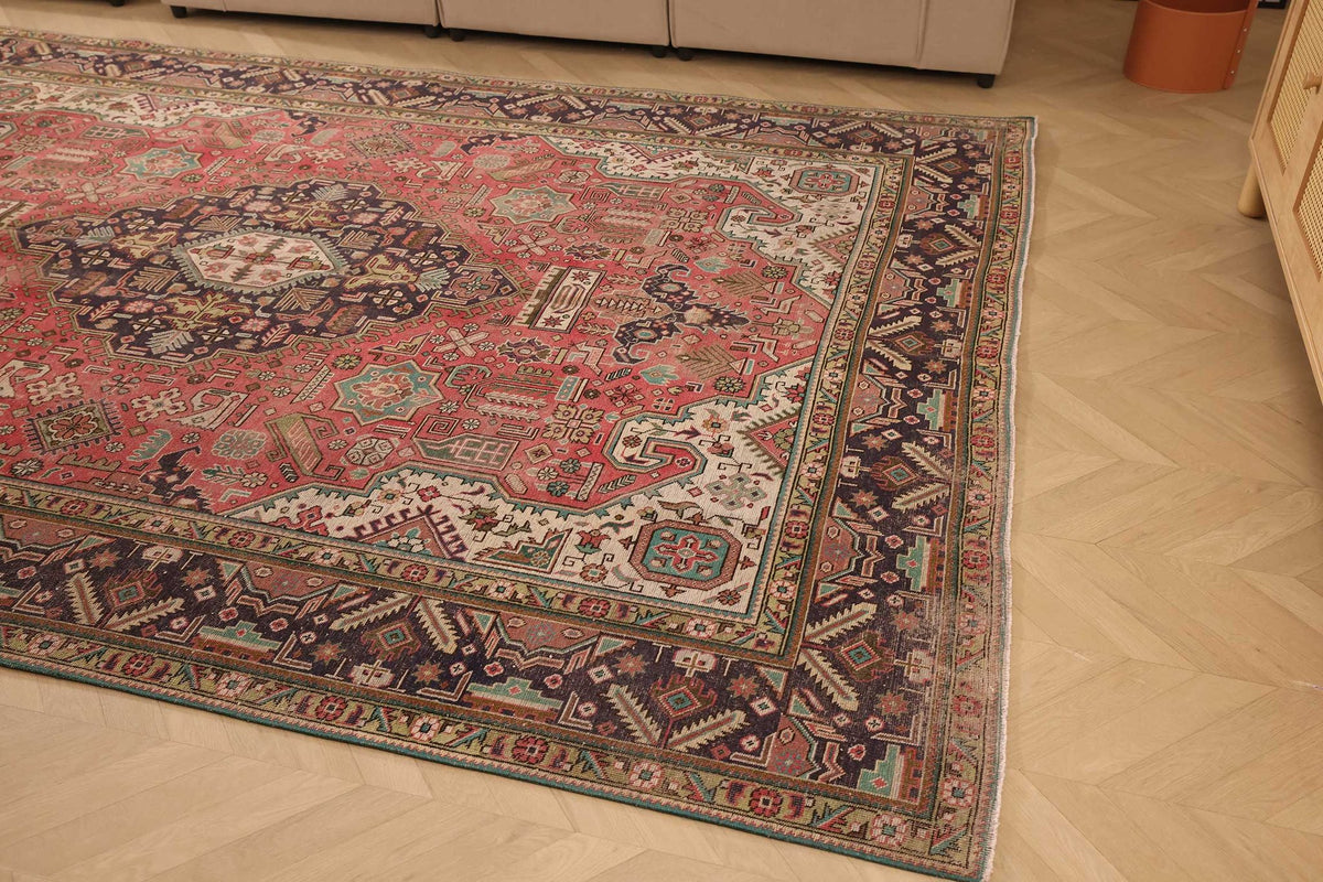 Vintage Southeastern Persian Style Oversize Rug 8x11 ft — Red & Blue Medallion