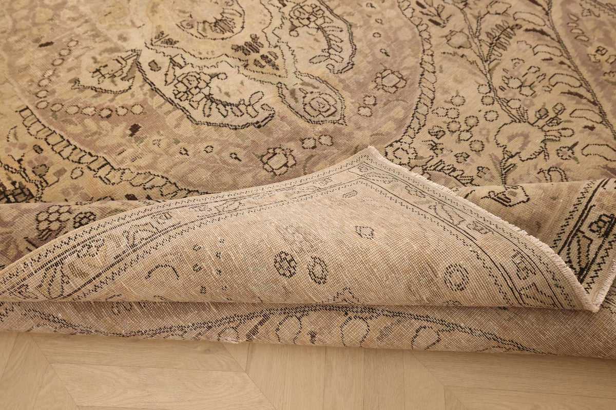 Vintage Southeastern Persian Style Oversize Rug 8x12 ft — Beige & Brown Medallion
