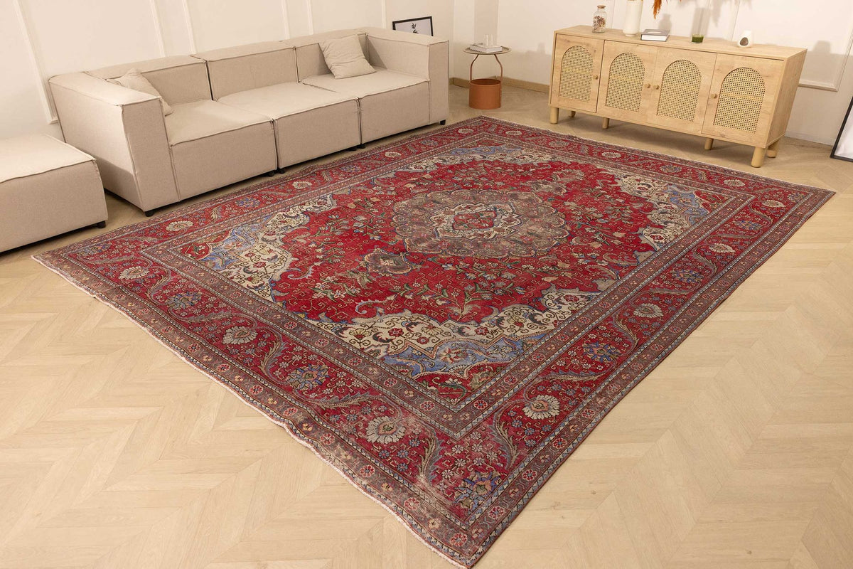Vintage Southeastern Persian Style Oversize Rug 10x12 ft — Red & Blue Medallion
