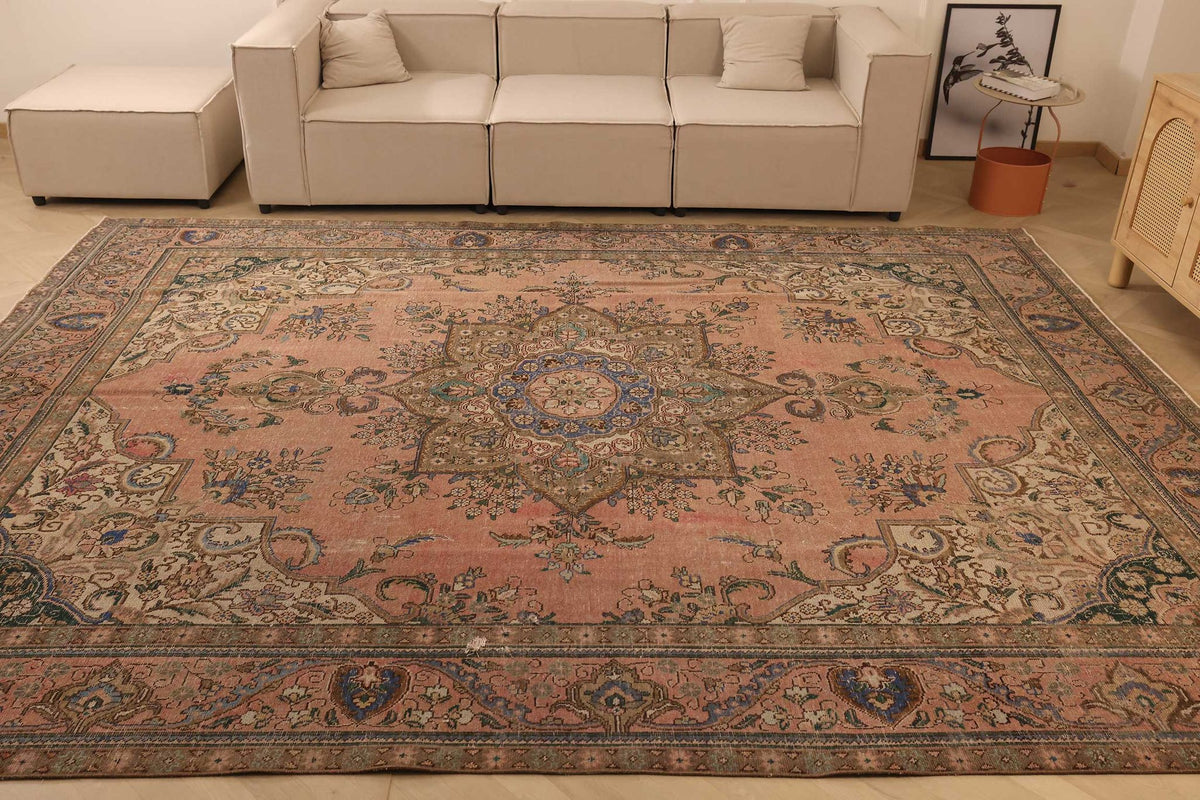 Vintage Southeastern Persian Style Oversize Rug 10x12 ft — Beige & Blue Medallion