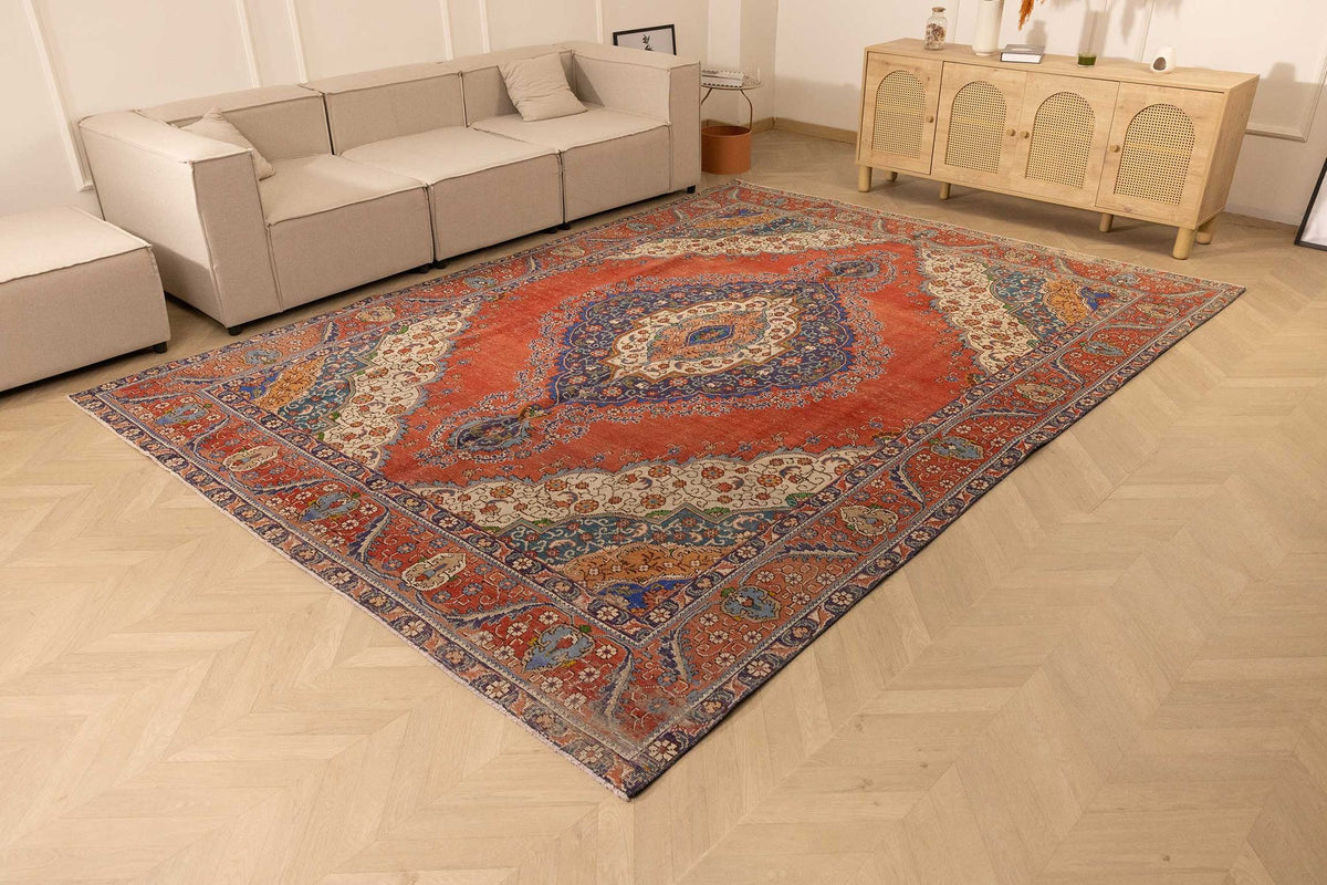 Vintage Southeastern Persian Style Oversize Rug 9x12 ft — Red & Blue Medallion