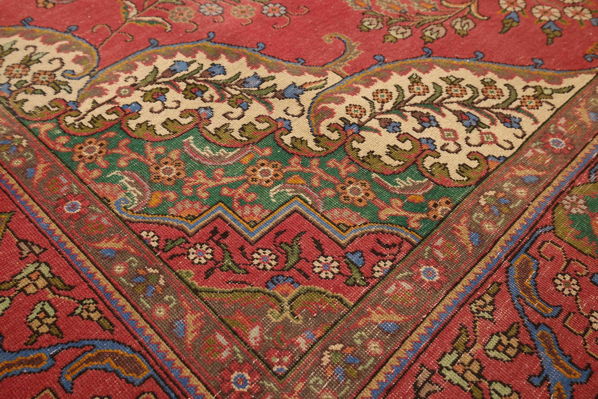 Vintage Southeastern Persian Style Oversize Rug 9x13 ft — Red & Beige Medallion
