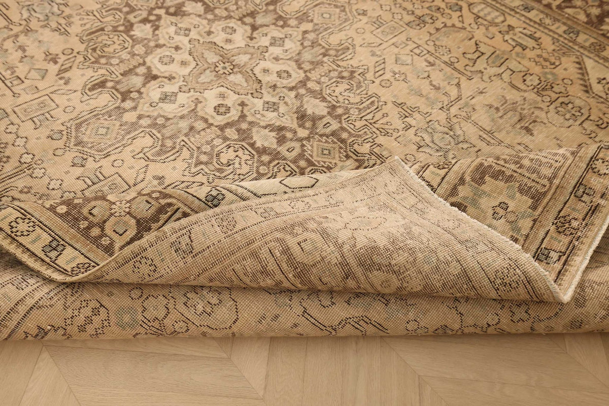 Vintage Southeastern Persian Style Oversize Rug 8x11 ft — Beige & Brown Floral