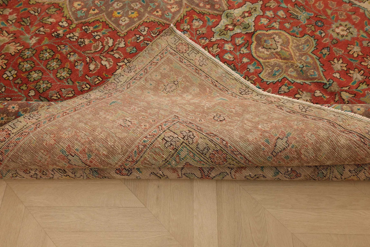Vintage Southeastern Persian Style Oversize Rug 9x12 ft — Red & Beige Medallion