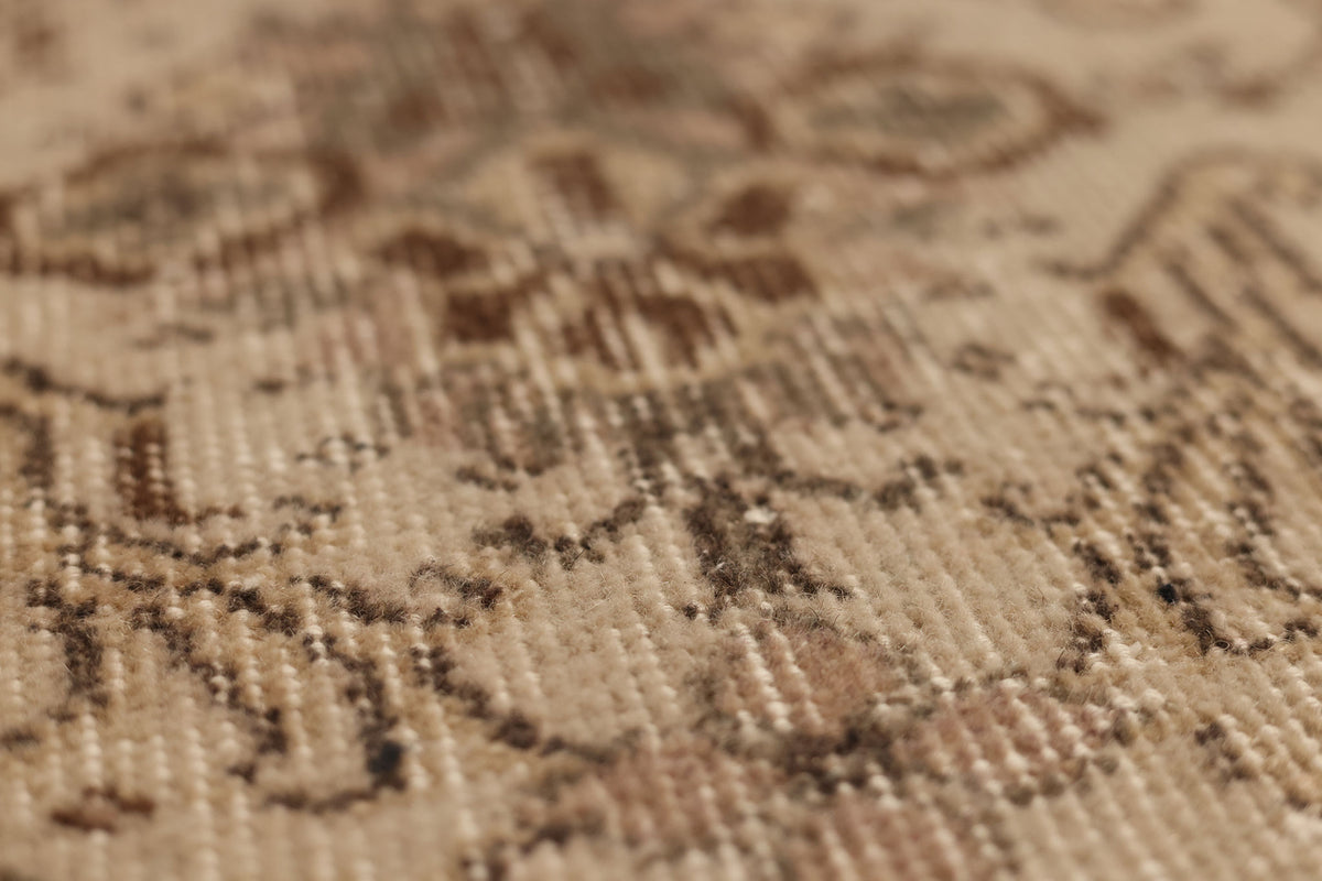 Vintage Isparta Turkish Area Rug 5x9 ft — Beige & Brown Floral (No. 62037)