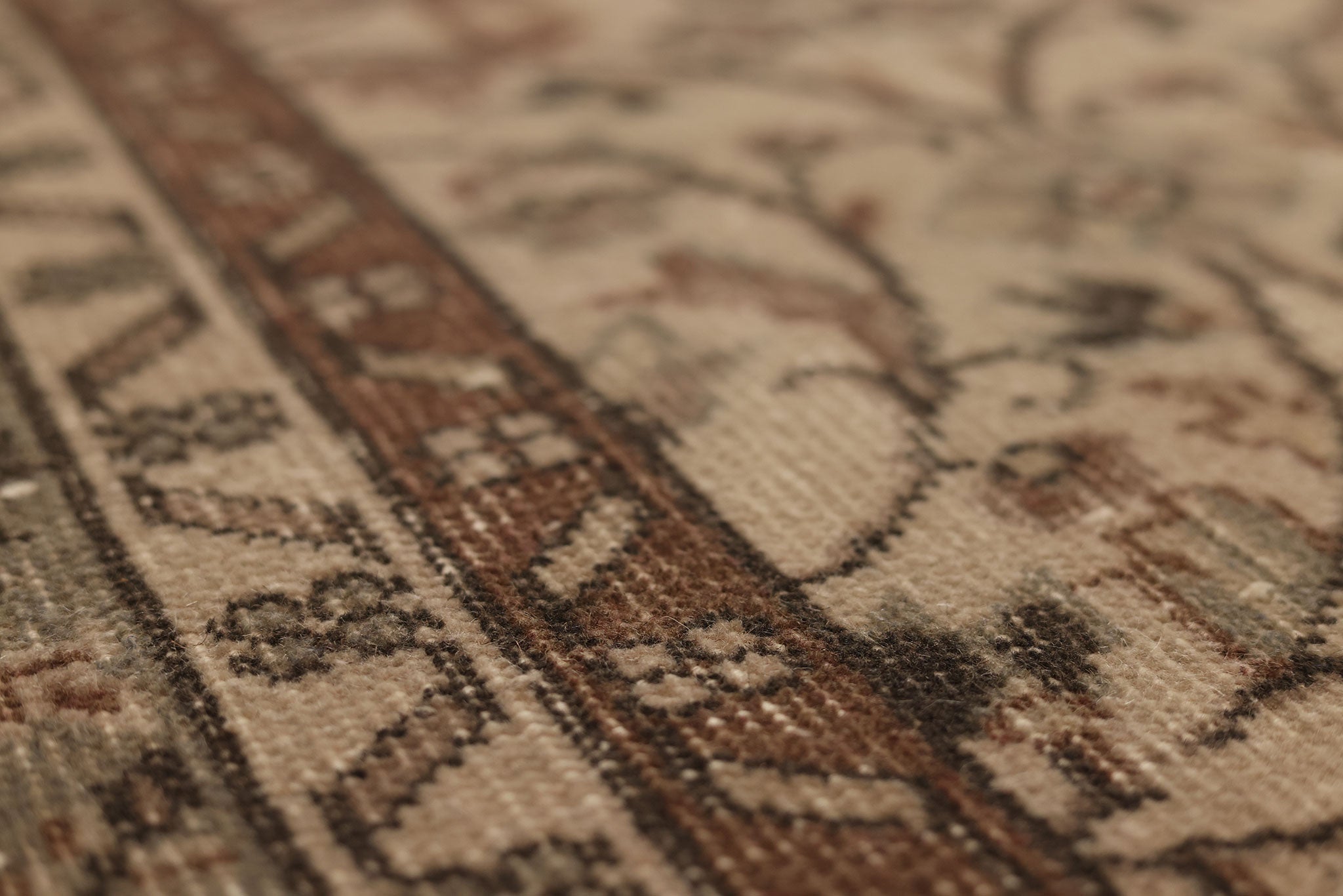 Vintage Isparta Turkish Area Rug 5x9 ft — Beige & Brown Floral (No. 62041)