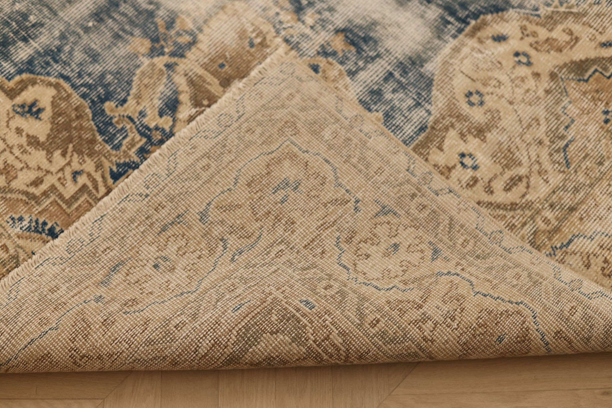 Vintage Isparta Turkish Area Rug 6x10 ft — Blue & Beige Distressed