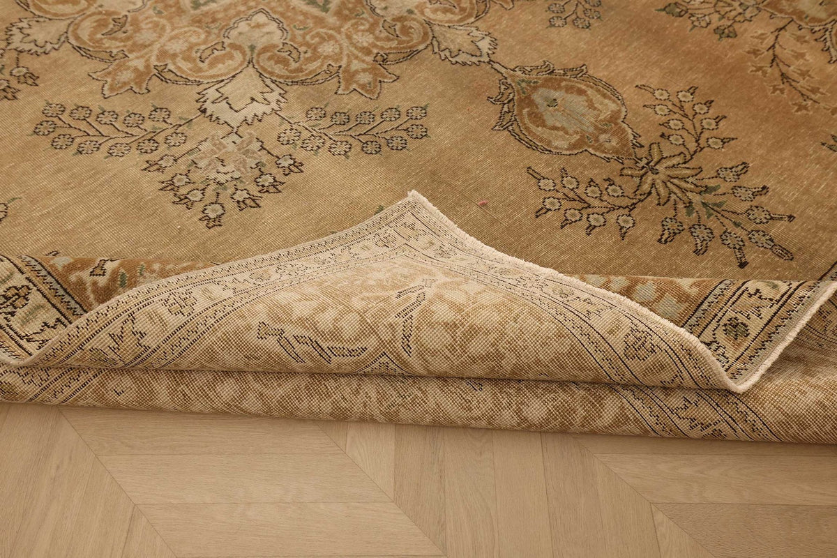 Vintage Southeastern Persian Style Oversize Rug 10x13 ft — Beige & Brown Medallion