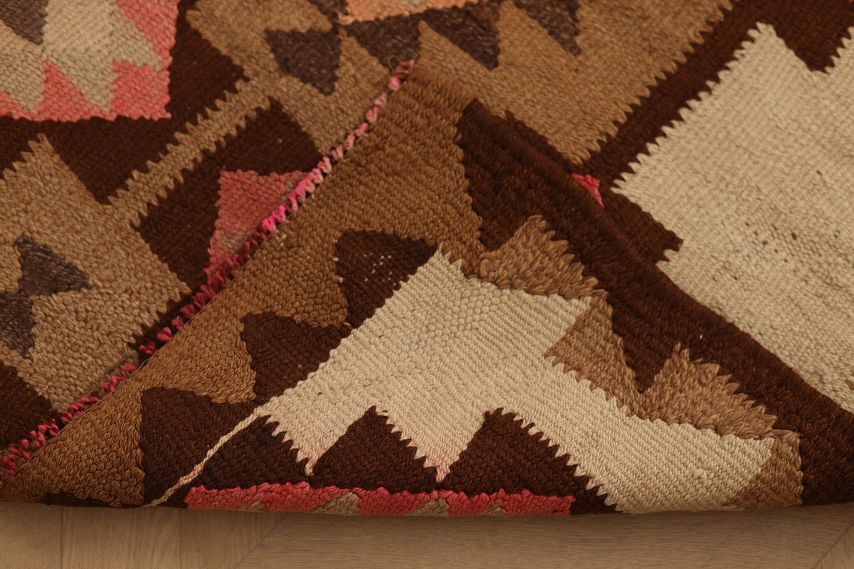 Vintage Southeastern Persian Style Kilim Runner Rug 3x9 ft — Beige & Brown Geometric