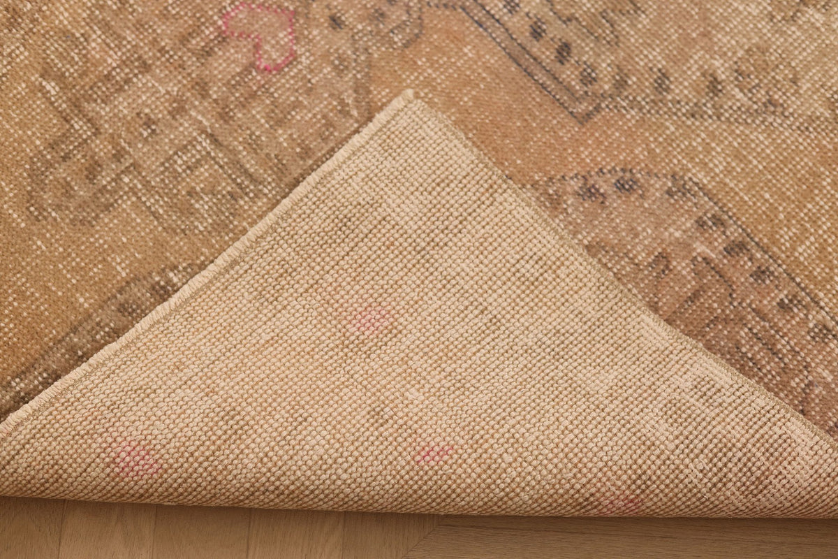 Vintage Nevşehir Turkish Area Rug 4x7 ft — Beige & Brown Floral
