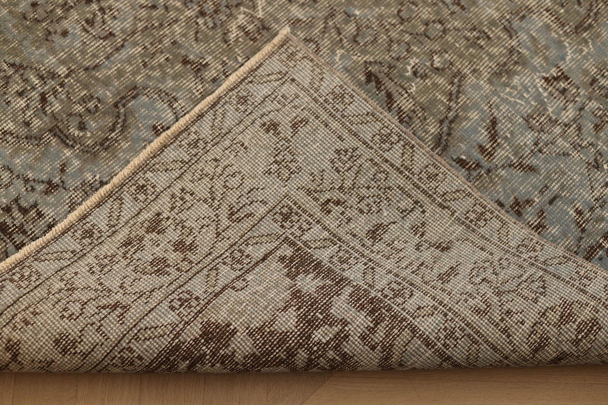 Vintage Isparta Turkish Area Rug 6x9 ft — Gray & Brown Floral