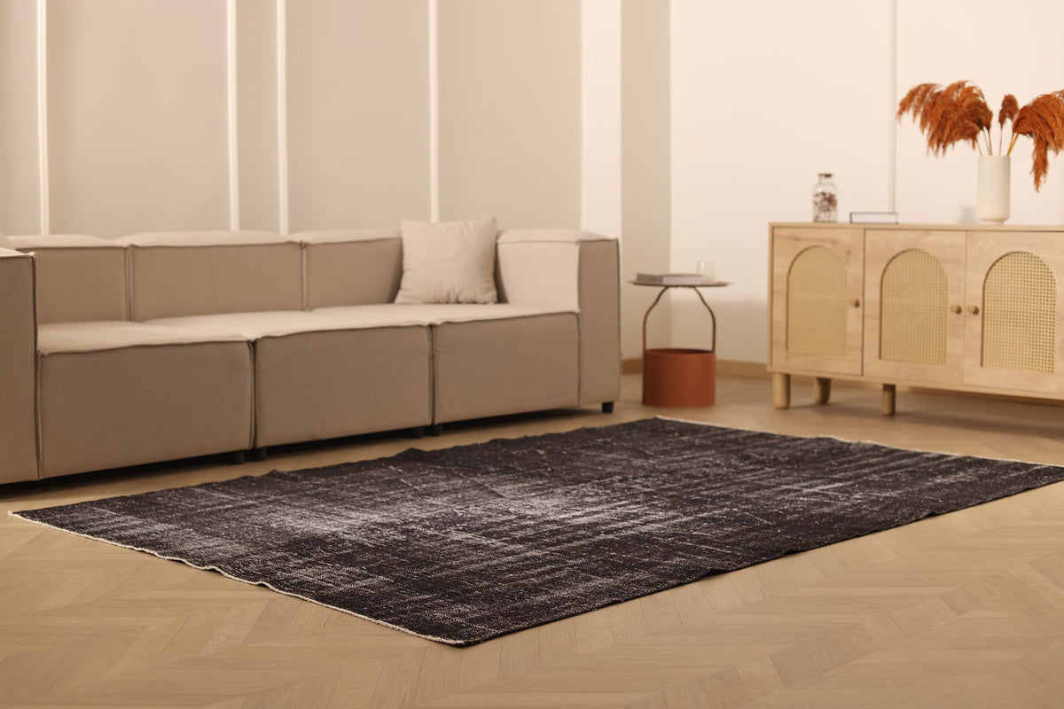 Vintage Isparta Turkish Area Rug 6x9 ft — Gray Overdyed