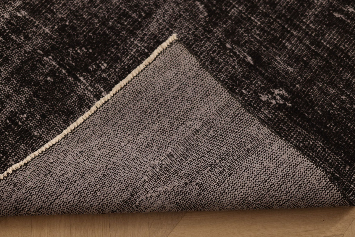 Vintage Isparta Turkish Area Rug 6x9 ft — Gray Overdyed