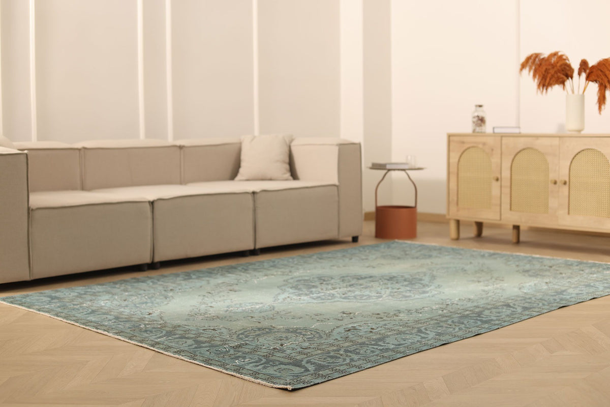 Vintage Isparta Turkish Area Rug 7x10 ft — Gray & Green Floral