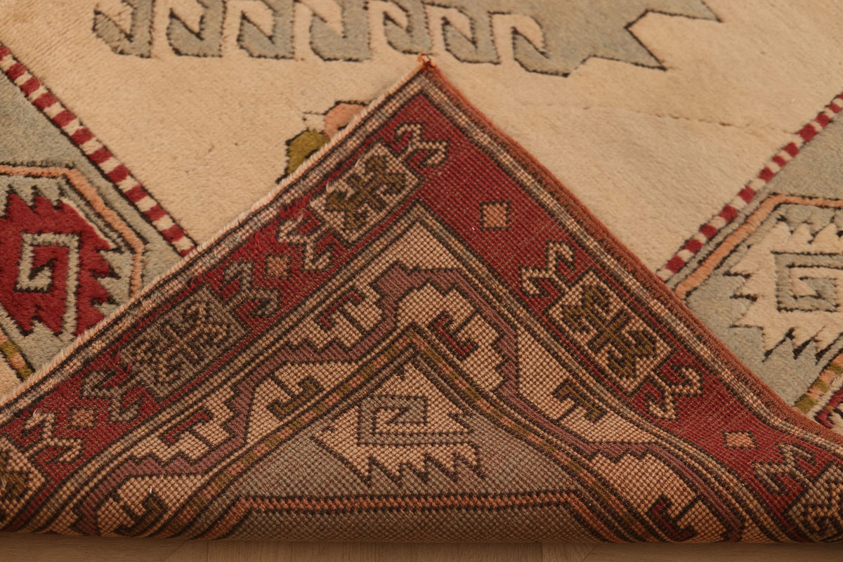 Vintage Niğde Turkish Area Rug 7x9 ft — Beige & Red Geometric