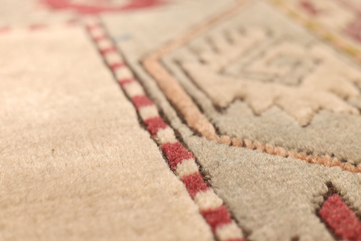 Vintage Niğde Turkish Area Rug 7x9 ft — Beige & Red Geometric