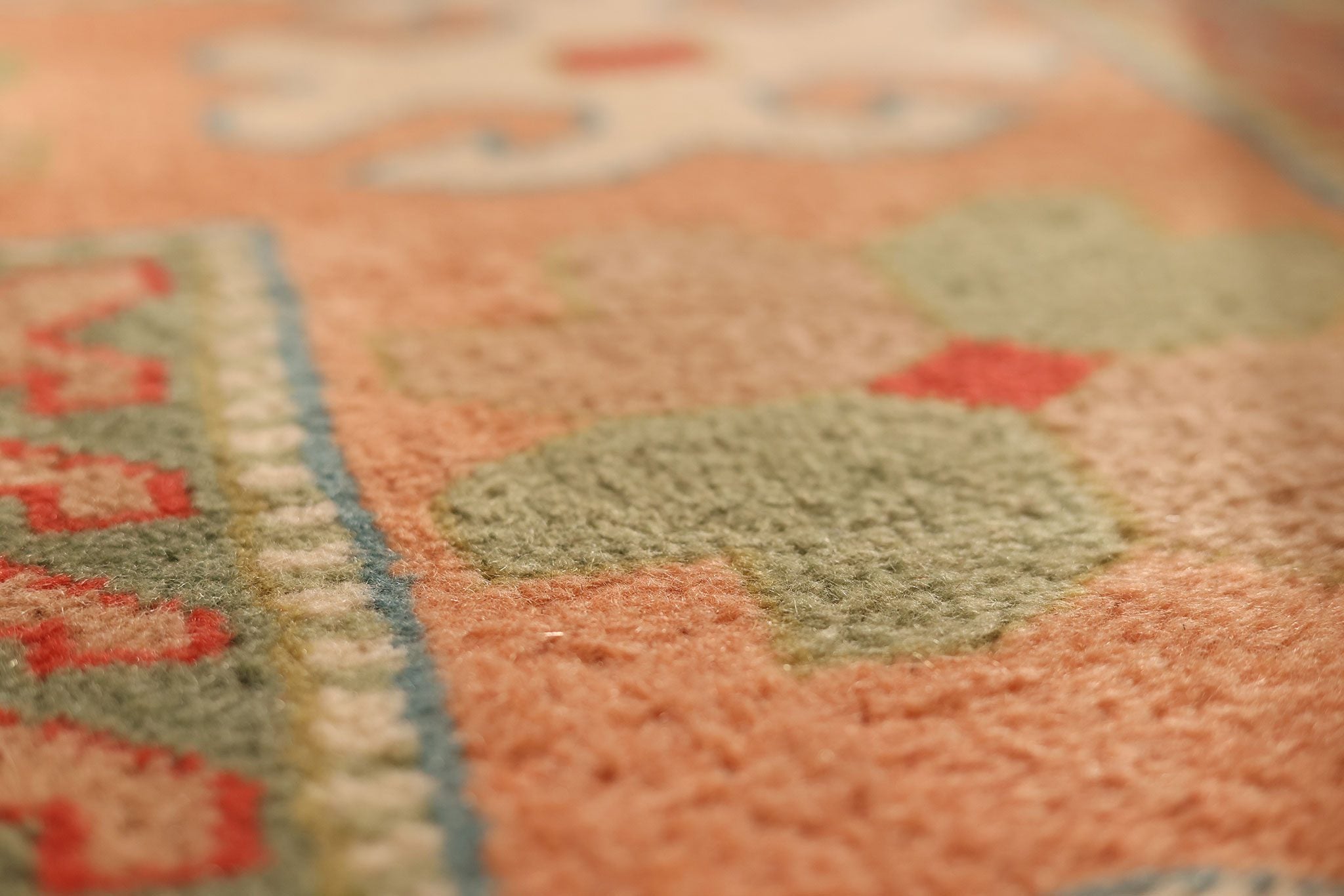 Vintage Uşak Turkish Area Rug 6x7 ft — Beige & Orange Geometric