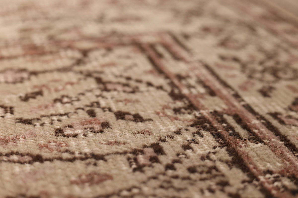 Vintage Isparta Turkish Area Rug 5x9 ft — Beige & Brown Floral