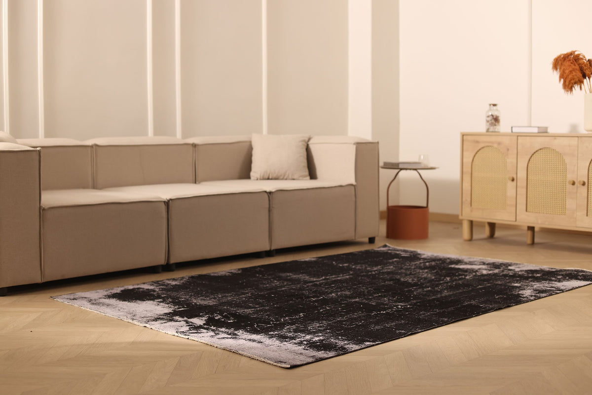 Vintage Isparta Turkish Area Rug 5x8 ft — Gray Overdyed