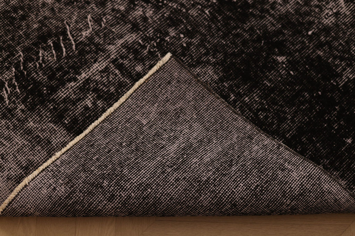 Vintage Isparta Turkish Area Rug 5x8 ft — Gray Overdyed