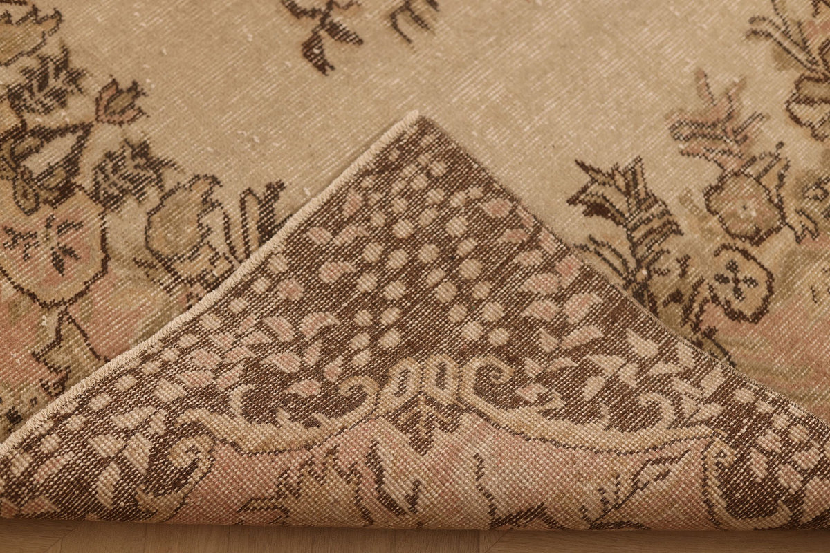 Vintage Isparta Turkish Area Rug 5x9 ft — Beige & Brown Floral
