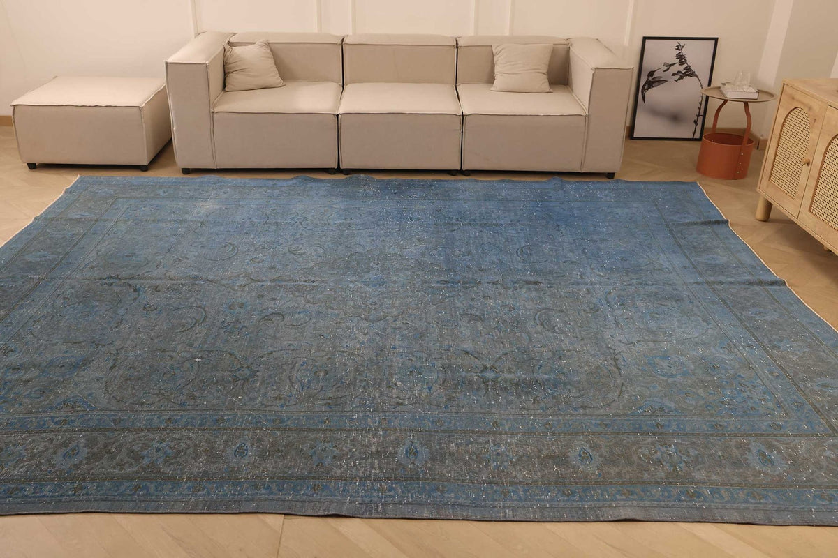 Vintage Southeastern Persian Style Oversize Rug 10x12 ft — Blue & Gray Medallion