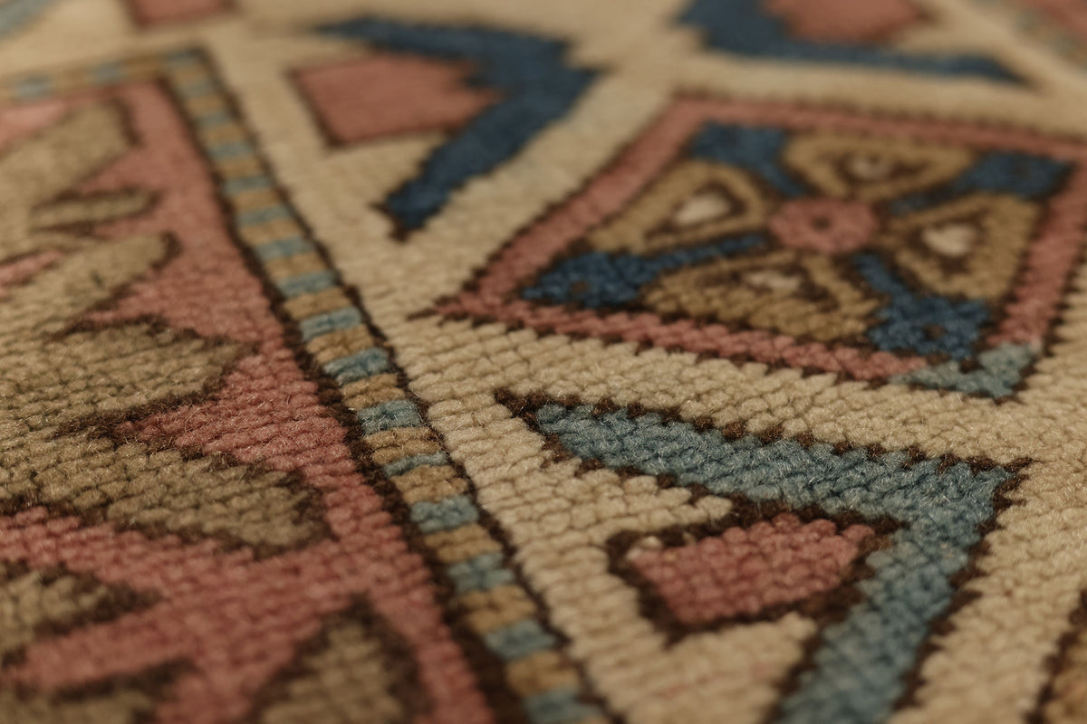 Vintage Niğde Turkish Area Rug 6x9 ft — Pink & Blue Geometric