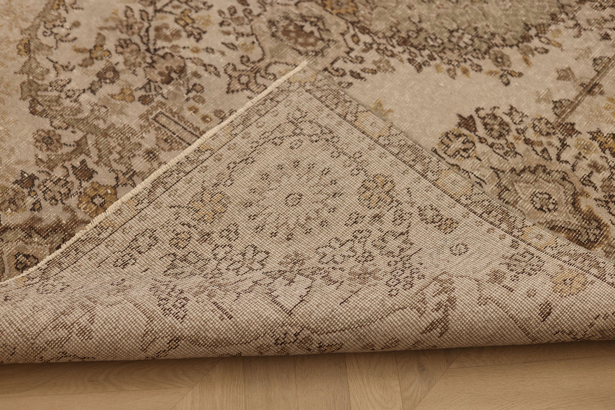 Vintage Isparta Turkish Area Rug 5x8 ft — Beige & Brown Floral (No. 62860)