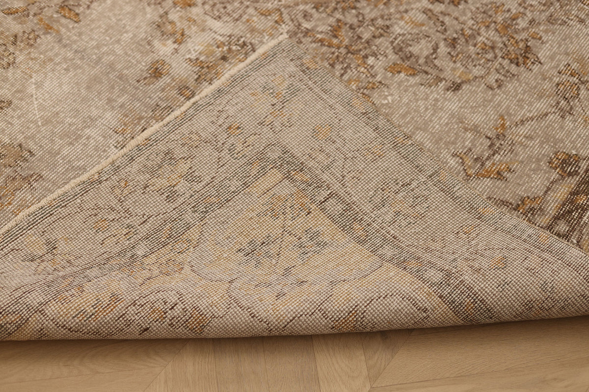 Vintage Isparta Turkish Area Rug 5x9 ft — Beige & Brown Floral (No. 62861)