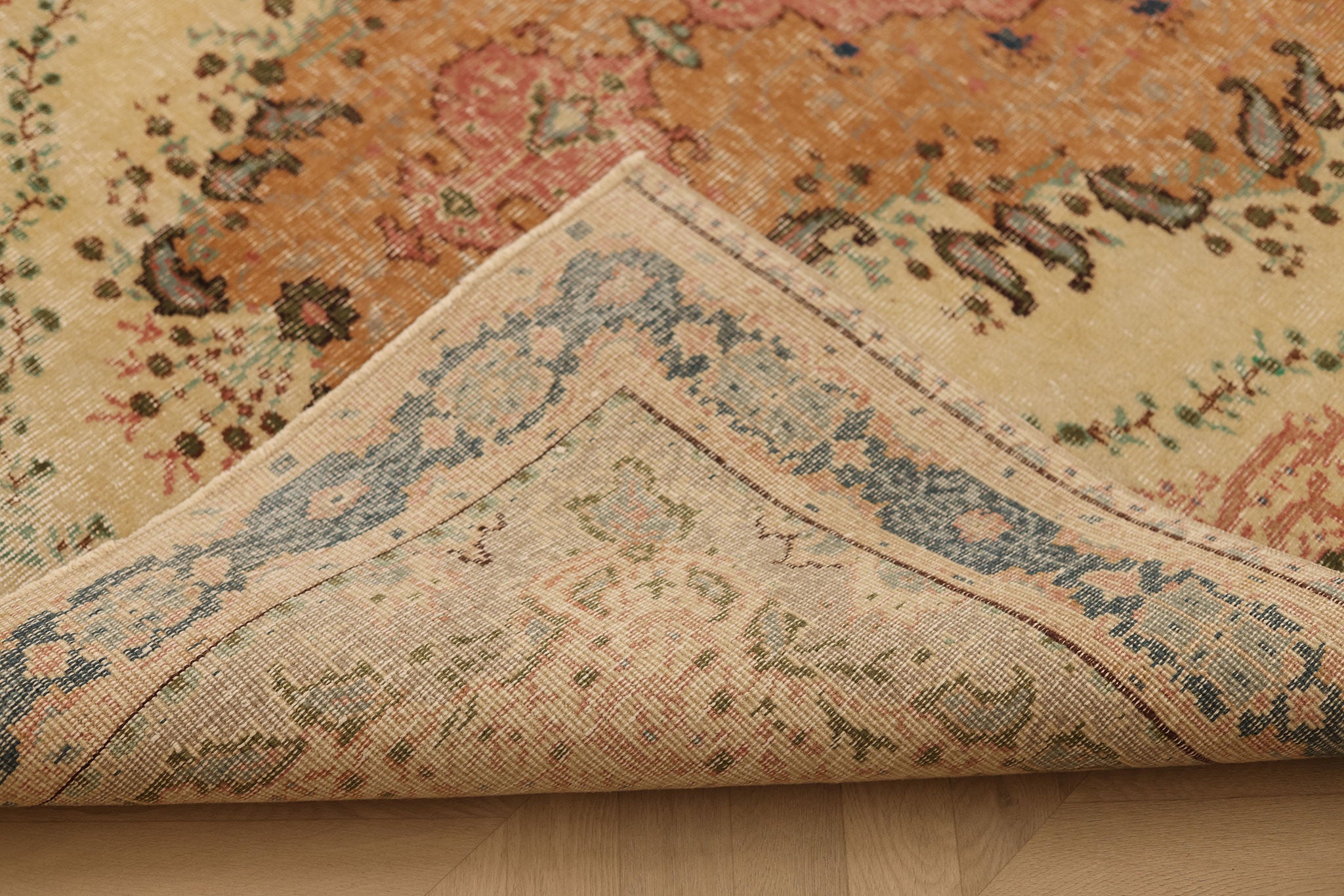 Vintage Isparta Turkish Area Rug 5x8 ft — Beige & Blue Floral (No. 63056)