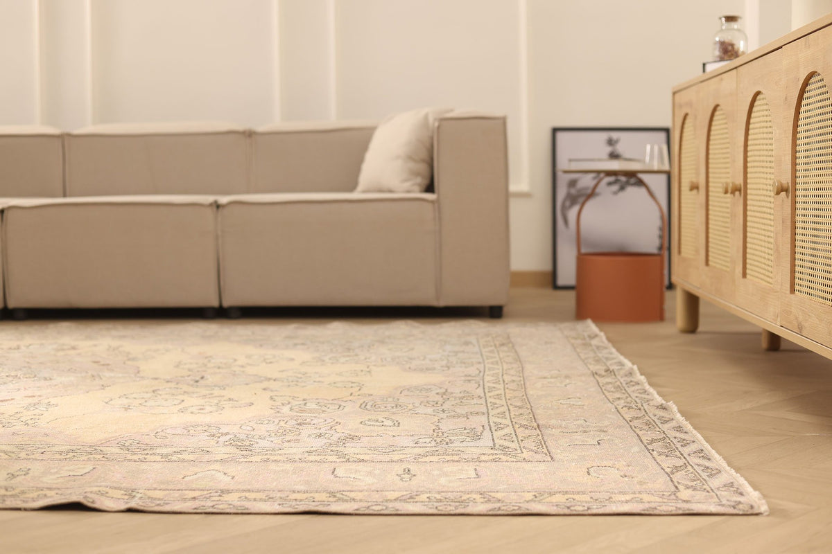 Vintage Isparta Turkish Oversize Rug 8x11 ft — Beige & Brown Floral