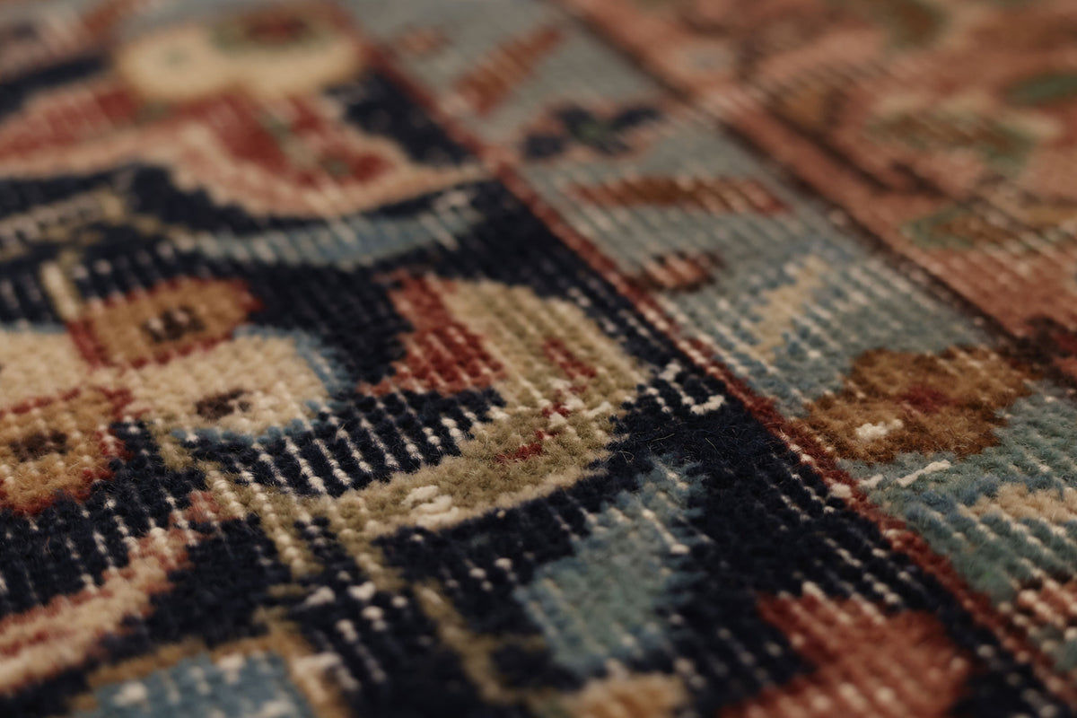 Vintage Isparta Turkish Area Rug 5x8 ft — Beige & Blue Floral
