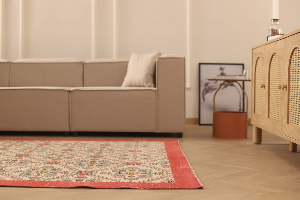 Vintage Isparta Turkish Area Rug 6x9 ft — Beige & Red Floral