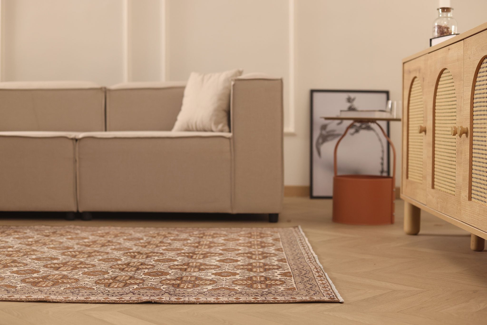 Vintage Uşak Turkish Area Rug 5x7 ft — Brown & Beige Geometric