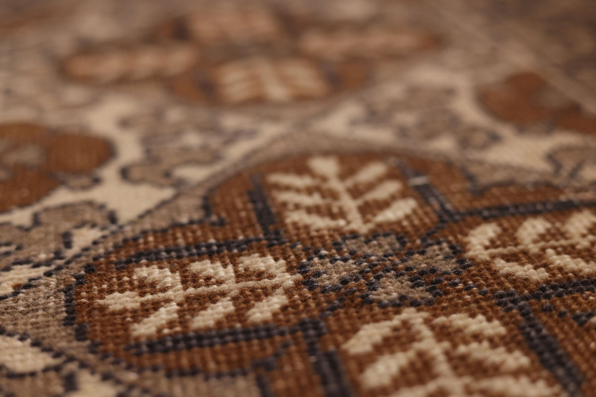 Vintage Uşak Turkish Area Rug 5x7 ft — Brown & Beige Geometric