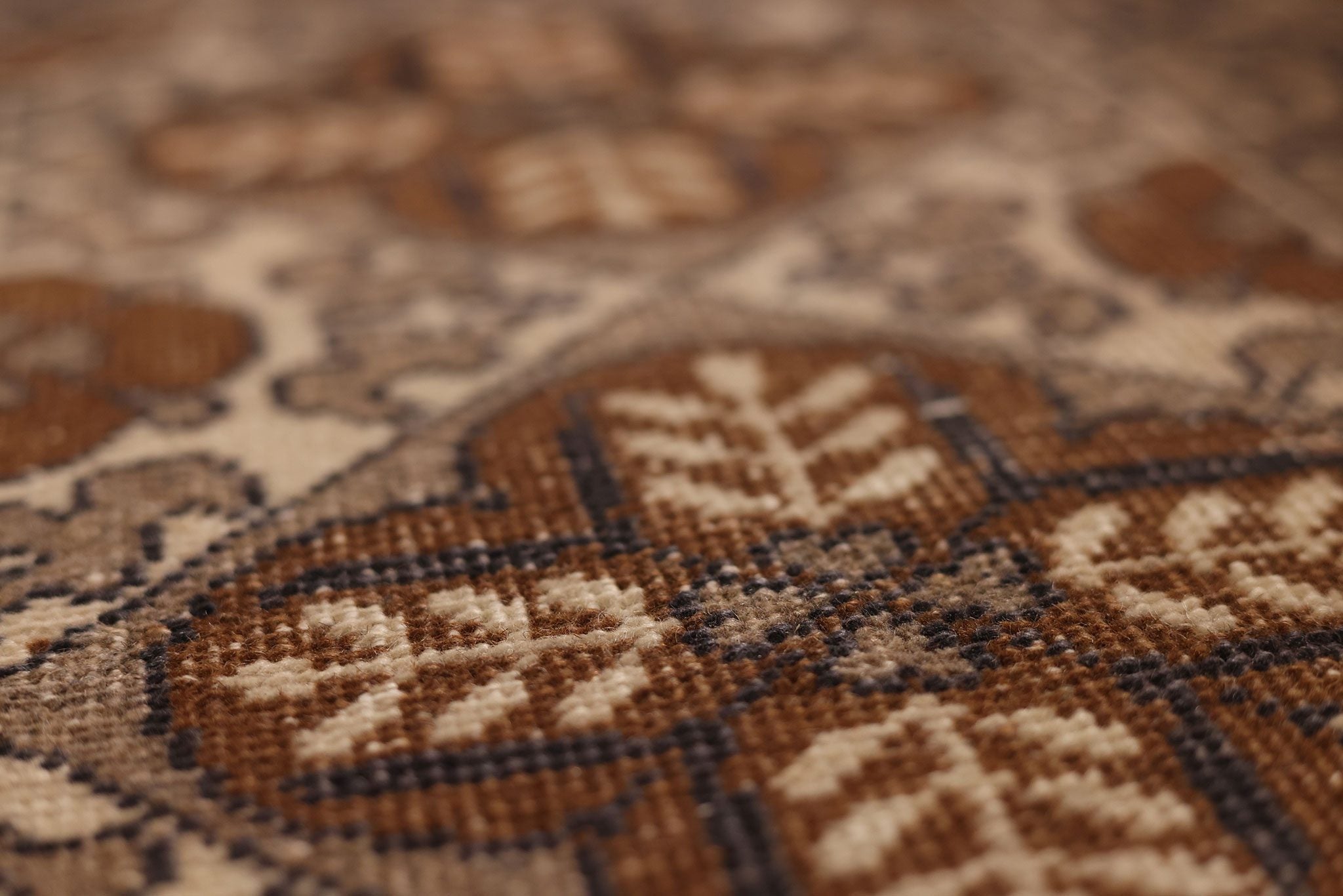 Vintage Uşak Turkish Area Rug 5x7 ft — Brown & Beige Geometric