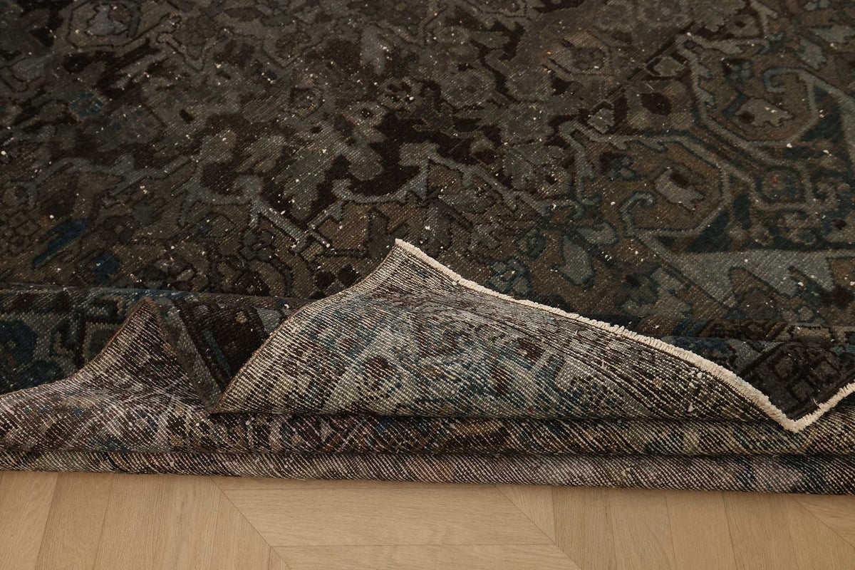 Vintage Southeastern Persian Style Area Rug 10x12 ft — Gray & Brown Medallion