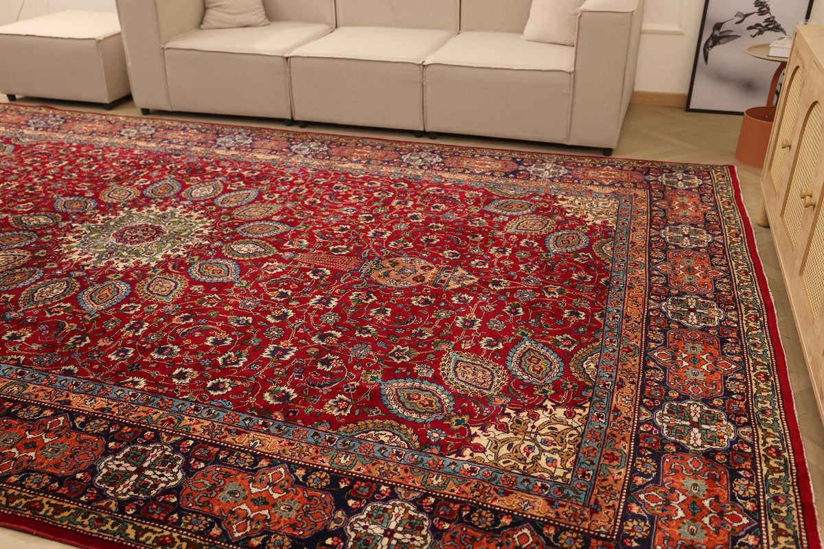 Vintage Southeastern Persian Style Oversize Rug 9x15 ft — Red & Blue Medallion