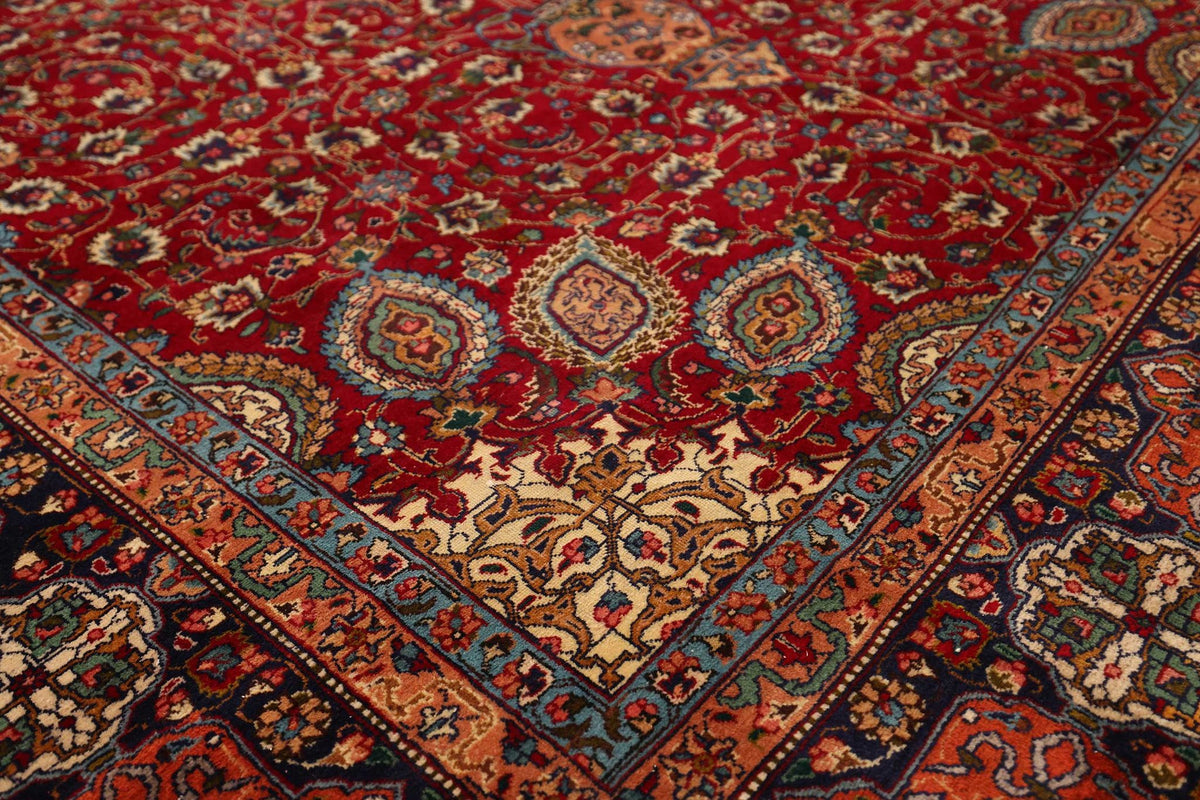 Vintage Southeastern Persian Style Oversize Rug 9x15 ft — Red & Blue Medallion