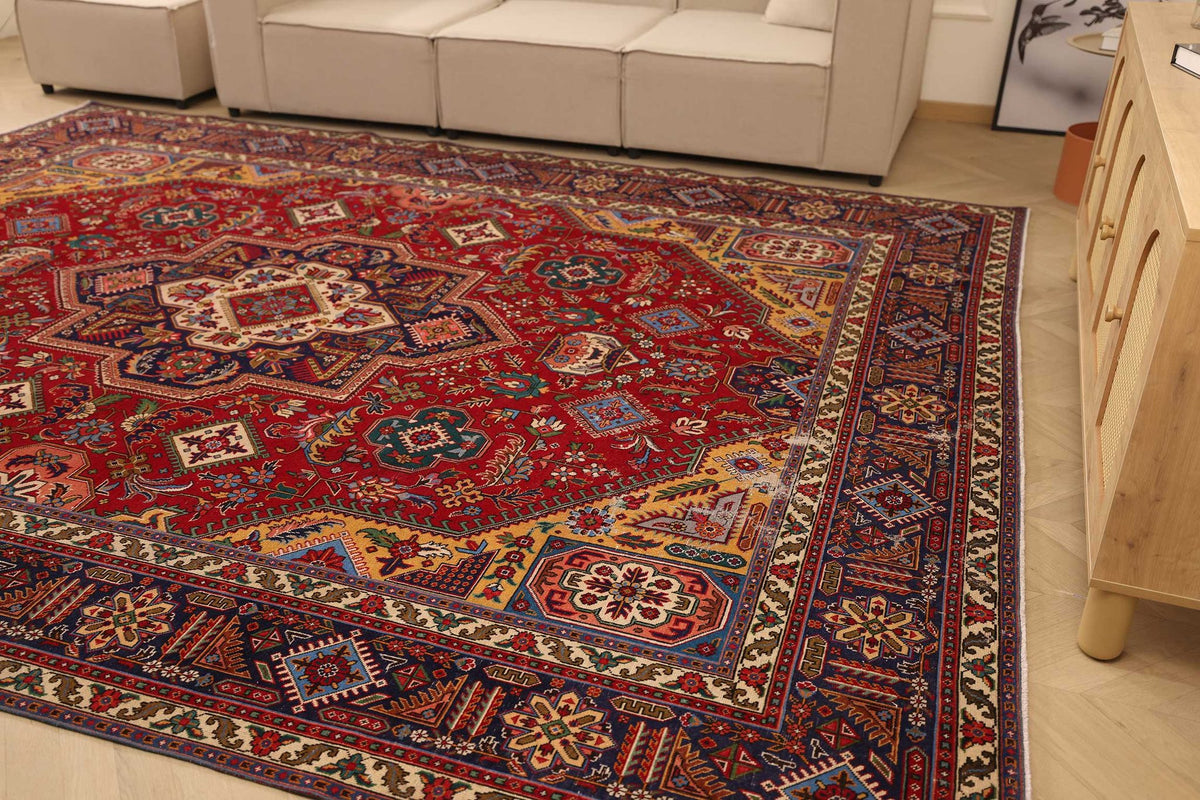 Vintage Southeastern Persian Style Oversize Rug 10x13 ft — Red & Blue Medallion