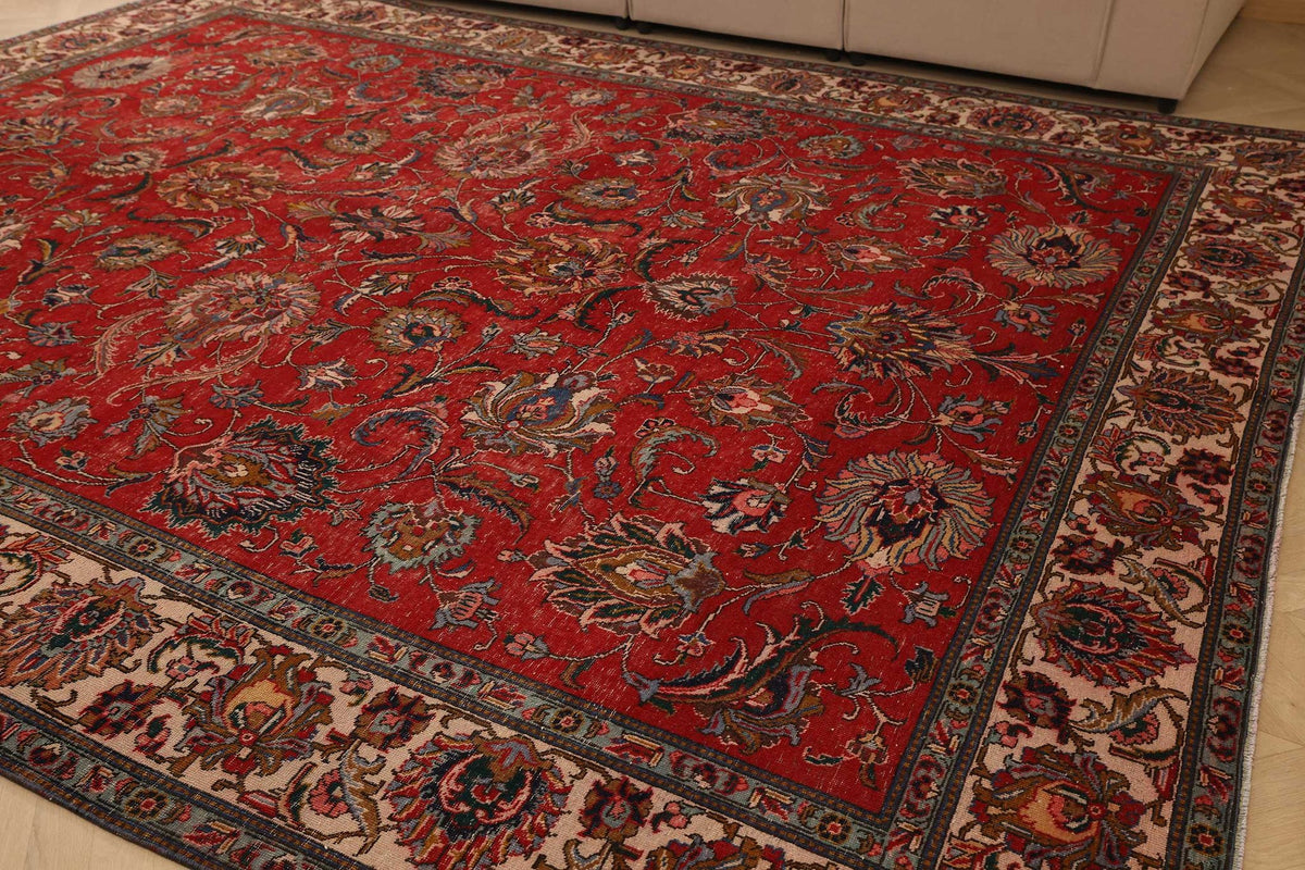 Vintage Southeastern Persian Style Oversize Rug 10x13 ft — Red & Beige Floral