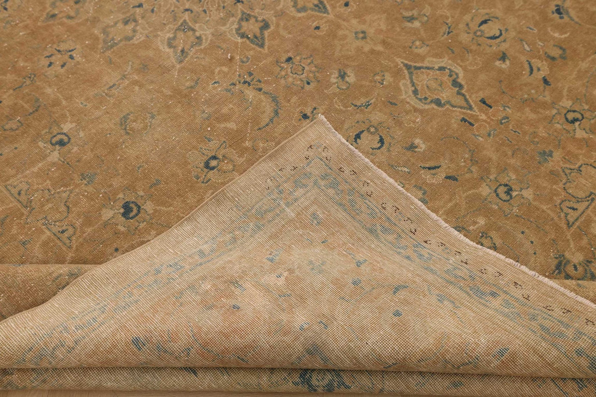 Vintage Southeastern Persian Style Oversize Rug 10x13 ft — Beige & Blue Medallion