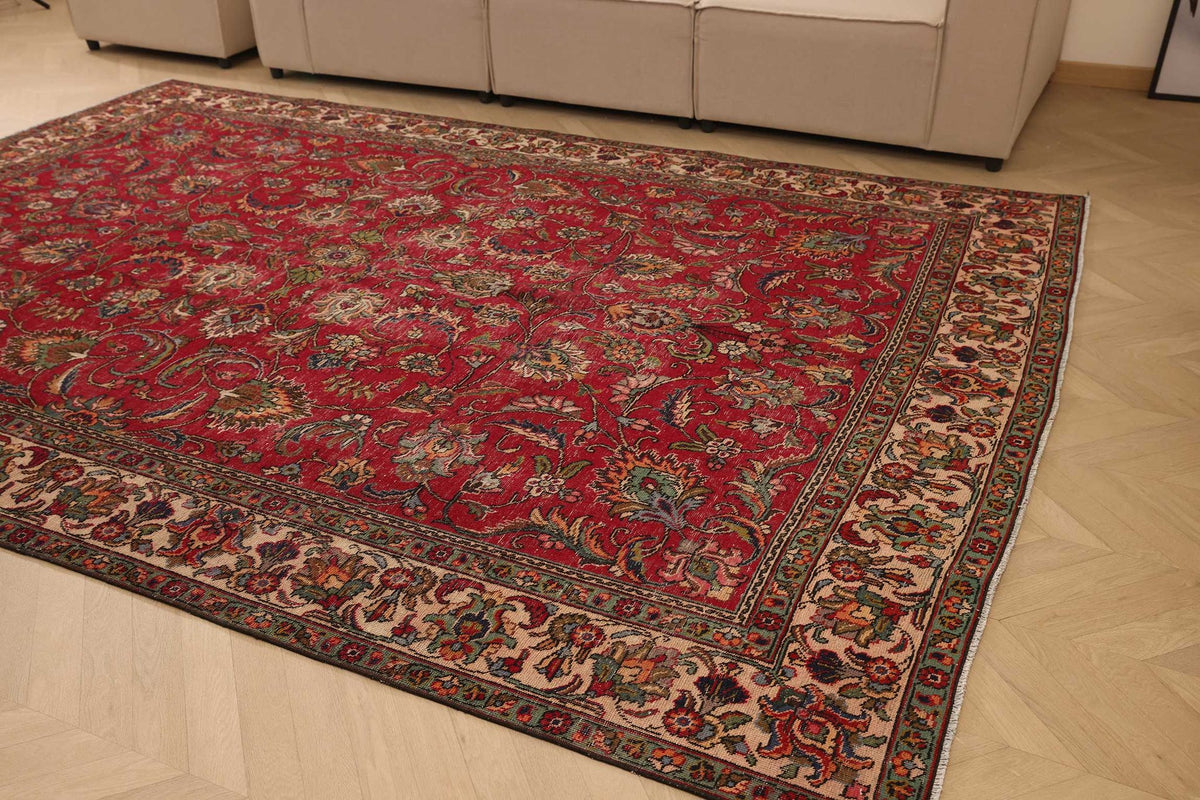 Vintage Southeastern Persian Style Oversize Rug 8x11 ft — Red & Beige Floral